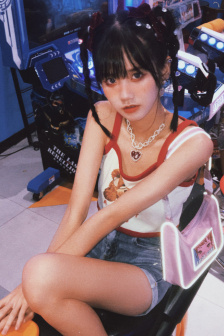 女大学生的沙龙室观看